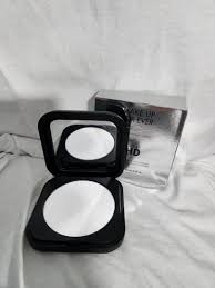 forever ultra hd loose powder