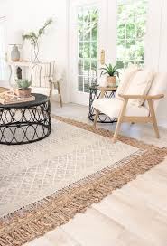 tips to layering neutral rugs beach