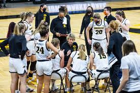 @kerrancejames highlights the unlikely top teams from the major conferences. Iowa Women S Basketball Breezes Past Illinois The Daily Iowan