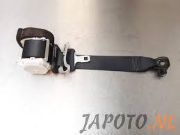 Rear Seatbelt Right Toyota Yaris