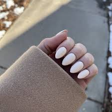 nail salons open late in aurora co