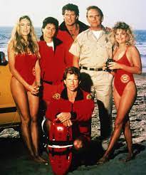 Baywatch is an american action drama television series about lifeguards who patrol the beaches of los angeles county, california and hawaii, starring david hasselhoff.it was created by michael berk, douglas schwartz, and gregory j. Spasateli Malibu 1989 Vsyo O Filme Otzyvy Recenzii Smotret Video Onlajn Na Film Ru