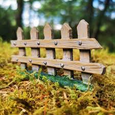 Woodland Fairy Garden Fence Away With