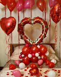 romantic valentines day balloon