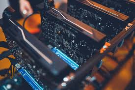 The cryptocurrency community is usually divided into three major camps when it comes down to potential ways to earn money. How Does Bitcoin Mining Work What Is Crypto Mining