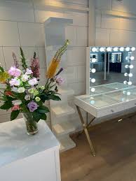 showroom bright beauty vanity