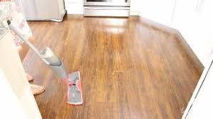 how to clean laminate wood floors