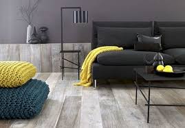 how to choose wood flooring colour