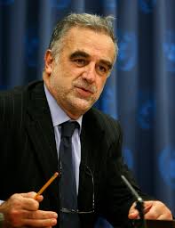 Visiting the United Nations yesterday, the International Criminal Court&#39;s top prosecutor, Luis Moreno-Ocampo, noted that he had been cleared by his ... - 6011