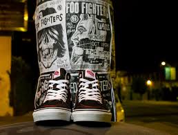 Official online store of the rock band foo fighters. Vans And Foo Fighters Commemorate 25th Anniversary With Special Edition Kicks Ninja Housewife