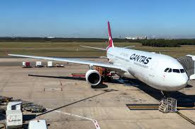 review qantas a330 300 economy cl