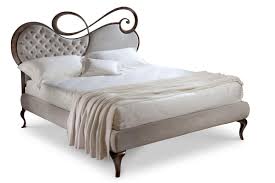 Vuoi un letto contenitore matrimoniale sommier in legno imbottito, su misura, di alta qualità e che duri nel tempo? Letto Matrimoniale Struttura In Legno Testiera Imbottita Idfdesign