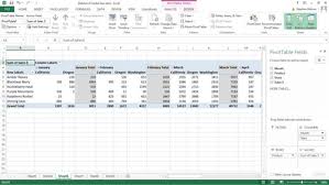 how to refresh excel pivot table data
