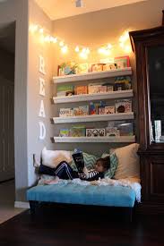 reading nooks cozy decorating ideas
