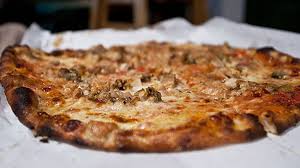 frank pepe s famous white clam pizza