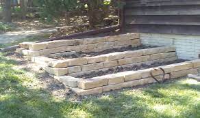build a tiered block diy retaining wall