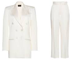 Weiße minimale frauen hochzeitsanzug für bräute ist die bestseller in unserem sortiment. 15 Weisse Anzuge Fur Den Grossen Tag Als Alternative Zum Hochzeitskleid Vogue Germany
