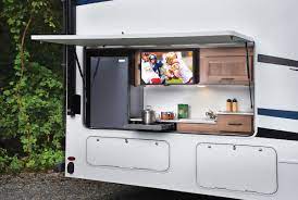 dining out rvs with exterior kitchens