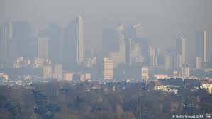 Zagađenje zraka proizvodima izgaranja sintagma. Paris Takes On Winter Smog Environment All Topics From Climate Change To Conservation Dw 06 12 2016
