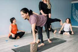 200 hour yoga teacher training lift