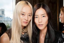 They will add light and dimension to the hair, and if you apply it with balayage you will not really have to worry much about retouching your roots in between. How To Dye Asian Hair Blonde