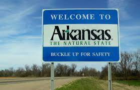 What is the state of Arkansas' southern border?
