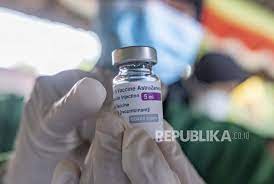 Platelets are tiny blood cells that help your body. North Sulawesi Suspends Use Of Astrazeneca Vaccine Republika Online