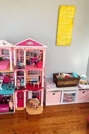 how to organize barbies and accessories