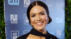 Amanda leigh moore was born on april 10, 1984 in nashua, new hampshire. At 36 This Is Us Star Mandy Moore Will Be A Mom For The First Time