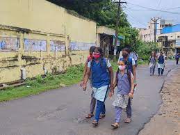 दिल्ली सरकार के स्कूलों के 40,000 बच्चे टिन शेड और जर्जर भवनों में पढने को मजबूर, दक्षिण-पूर्व दिल्ली का है मामला