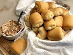 texas roadhouse rolls with cinnamon