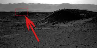 Look Nasa Rover Spots Mysterious White Light On Mars