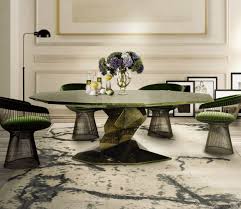 5 round pedestal dining table to have