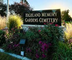 highland memory gardens cemetery in des