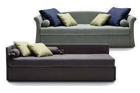 Less è un divano letto singolo per camerette moderne o camere destinate agli ospiti, disponibile in due modelli: Divano Letto Singolo Per Cameretta Jack