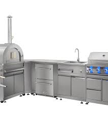 outdoor kitchen pizza oven and cabinet