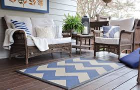 what paint to use on outdoor rug