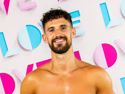 Your tinder profile could be the first step in your application to get into the villa in summer 2021. Who Is Matt Macnabb On Love Island The Independent