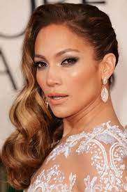 Such hairstyles are for those who have medium and long hair, and there are lots of ideas that you can choose depending on your style and hair length. Jennifer Lopez Hairstyles Side Swept Long Curls For An Edgy Look Pretty Designs Hollywood Hair Old Hollywood Hair Jennifer Lopez Hair
