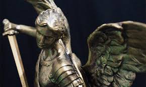 Quem é Arcanjo Miguel: o anjo guerreiro e protetor! • Guia da Alma