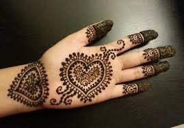 It is also looking to beautiful and decent. 9 Trending Heart Shaped Mehndi Designs With Pictures Styles At Life