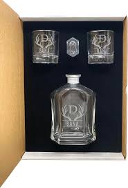 Whiskey Decanter Set Style