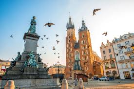 Kraków has traditionally been one of the leading centres of polish academic, cultural, and artistic life and is one of poland's most important economic hubs. Experience In Krakow Poland By Barbara Erasmus Experience Krakow