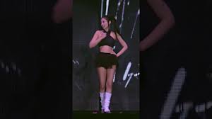 JENNIE - 'You & Me' [BORN PINK] WORLD TOUR STAGE MIX VIDEO HIGHLIGHT CLIP -  YouTube