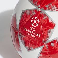 Real madrid official website with news, photos, videos and sale of tickets for the next matches. Football Adidas Finale 18 Capitano Real Madryt Cw4140 Red White White Logo Sport Football Footballs Meteorsport Eu