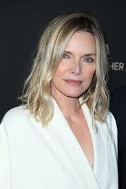 Halle berry had no spice and anne hathaway, while good, seemed a bit flat. Michelle Pfeiffer G Day Usa 2020 Celebmafia