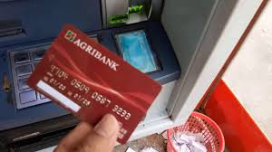 Thẻ của ngân hàng khác rút tại ATM của Agribank có điểm gì khác - YouTube