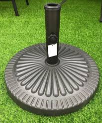 We also have a selection of parasol bases that come in a variety of material and weight. Garden Umbrella Base Parasol Base Outdoor Umbrella Base Parasol Stand China Umbrella Base Patio Umbrella Base Made In China Com