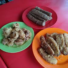 Ikan celup tepung (ict) tidak asing lagi bagi penduduk di kuala terengganu. Minum Petang Di Kedai Buruk Pink Kuala Dungun Pencari Makan
