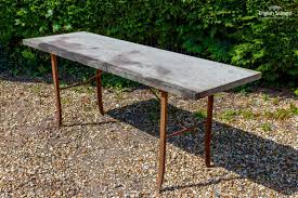 Simple Metal Table Stand With Stone Top